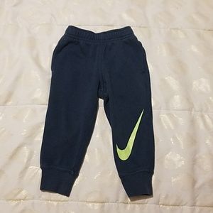 2T nike joggers